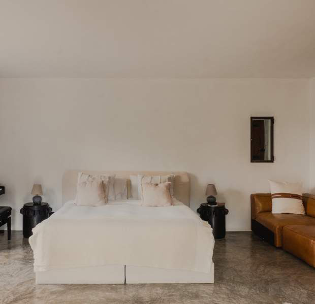 Can Nikita - View 27