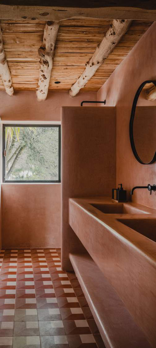 Can Nikita - View 40