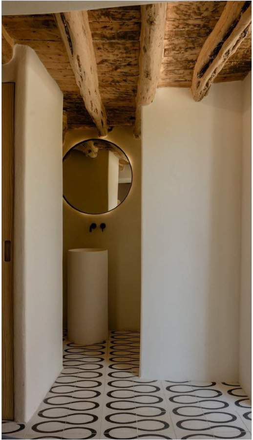 Can Nikita - View 45