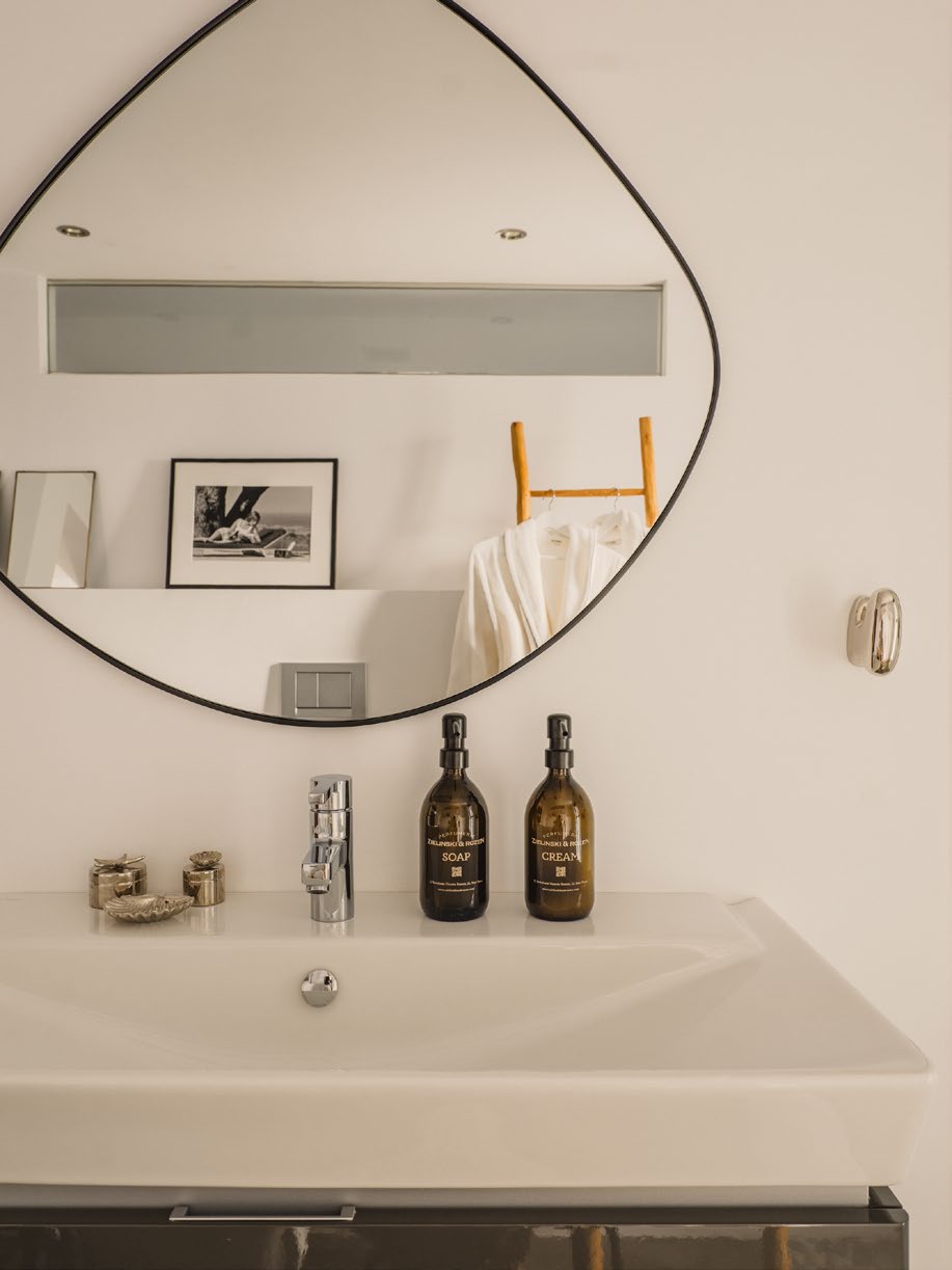 The Hedonist - View 32